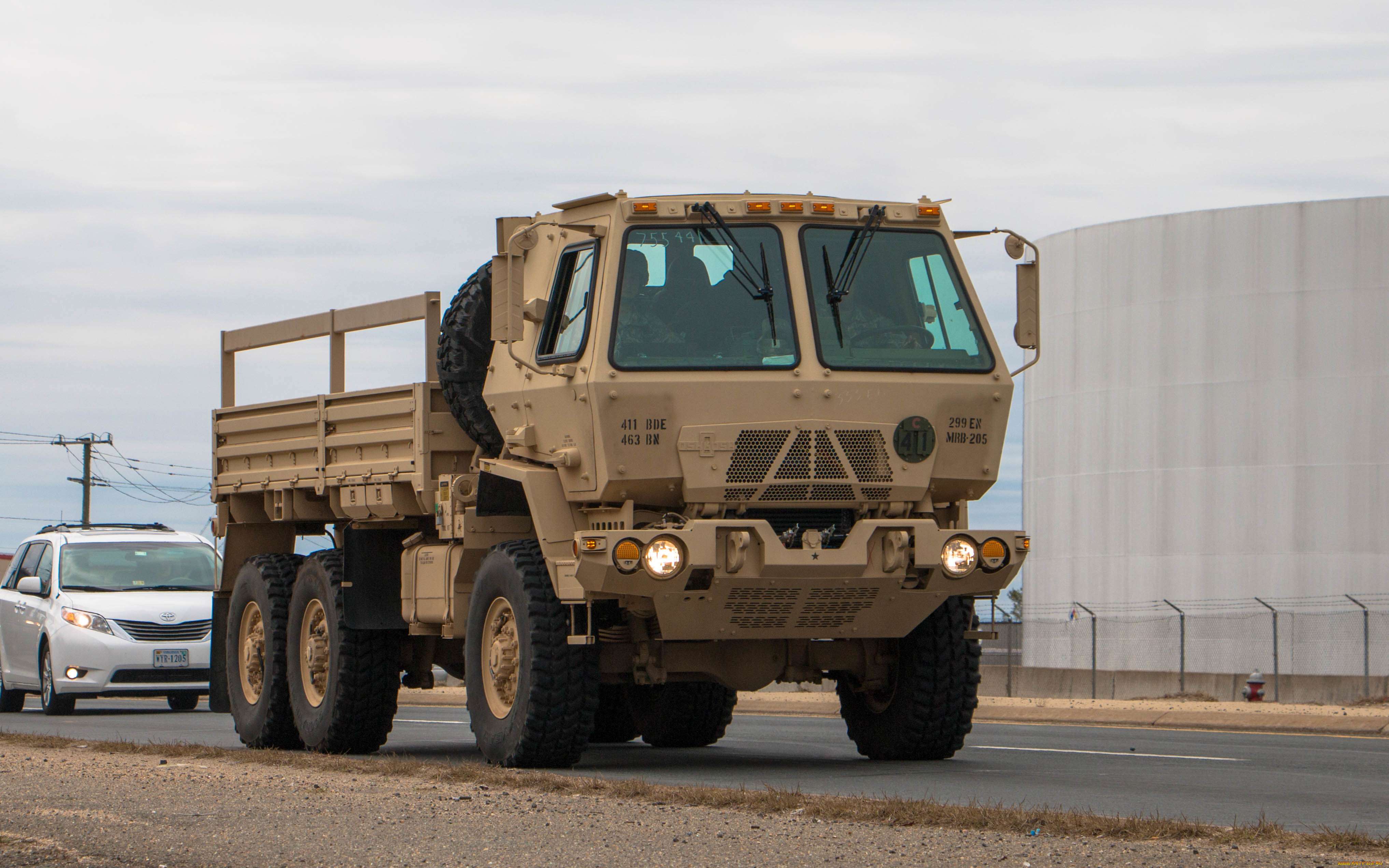 ,  , army, tuck, oshkosh, fmtv, cargo
